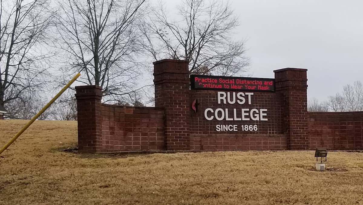 Class of 2021: Seniors Forced to Make College Decisions via Virtual Tours - Vimarsana News