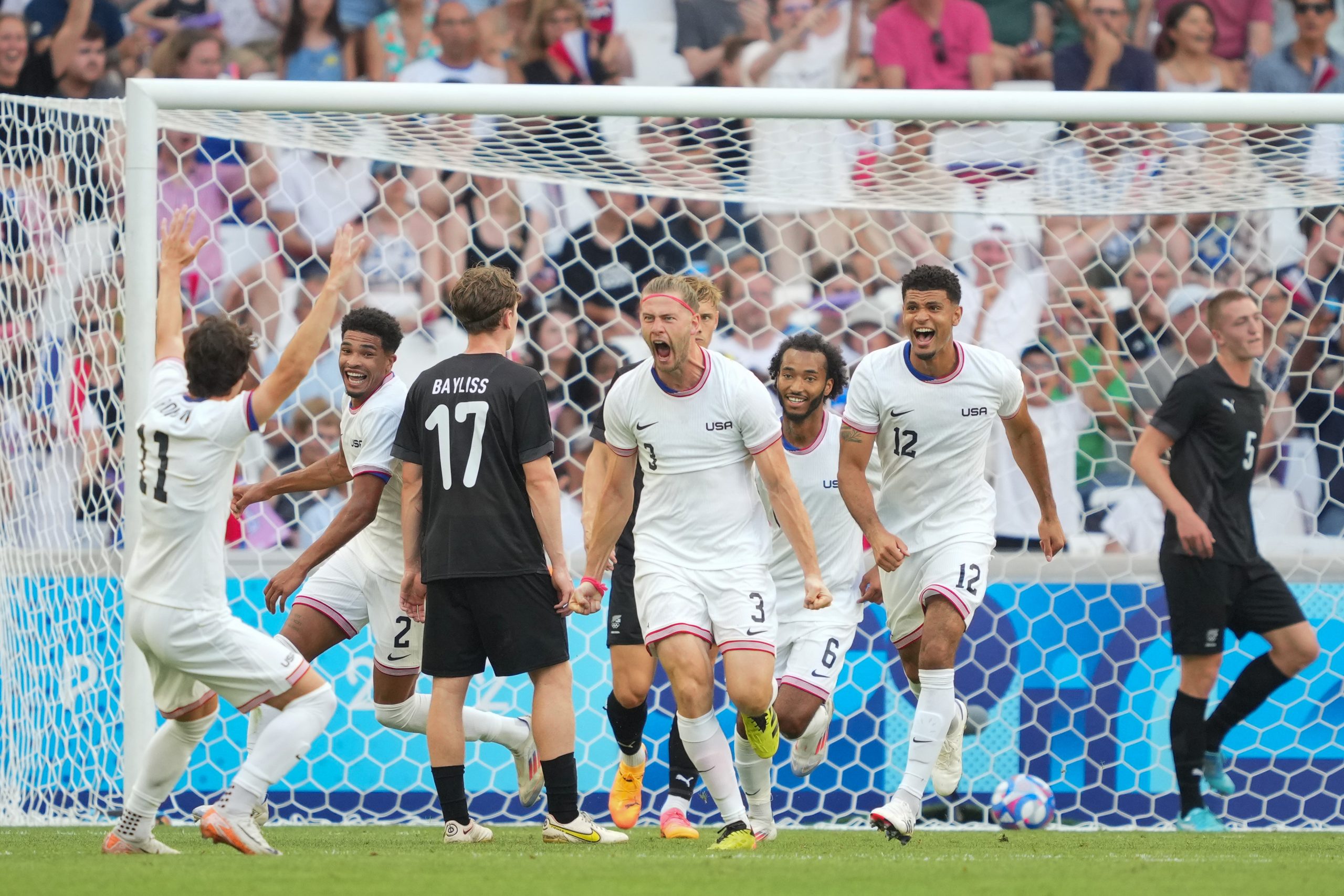 USWNT and U.S. Men’s Olympic Teams Roll Over Their Opponent’s in 4-1 wins